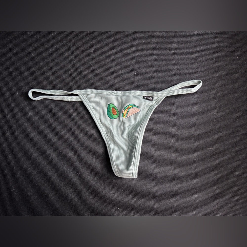 Victoria’s Secret Pink Thong